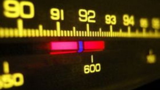 Guvernul român dă bani pentru înfiinţarea Radio Chişinău