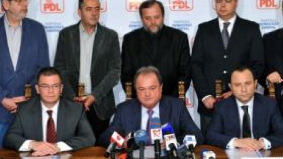 Alianţa România Dreaptă mai are de analizat 30 de candidaturi