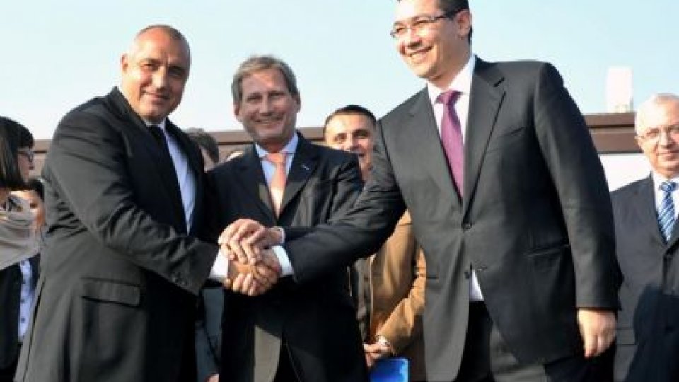 Premierii României şi Bulgariei promit că podul Calafat-Vidin va fi deschis la primăvară