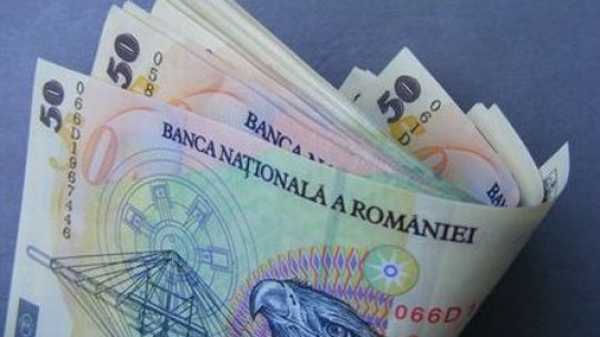 Românii vor plăti taxe şi impozite mai mari de anul viitor