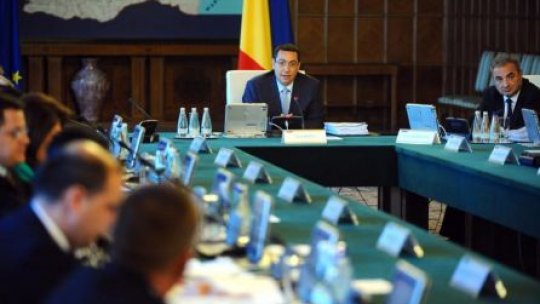 Guvernul a stabilit criteriile pentru acordarea ajutorului de urgenţă la Oltchim. Citeşte care sunt