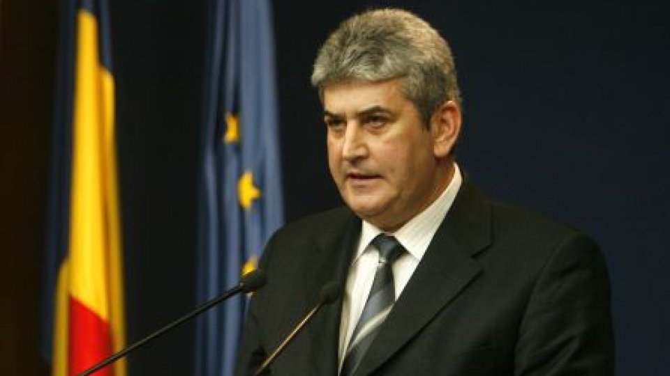 Gabriel Oprea: Nu există localităţi izolate şi nici drumuri închise