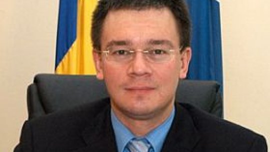 Mihai Răzvan Ungureanu a demisionat din funcţia de director al SIE