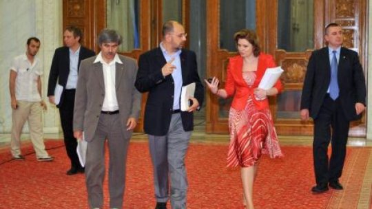 Coaliţia susţine reîntregirea salariilor bugetarilor