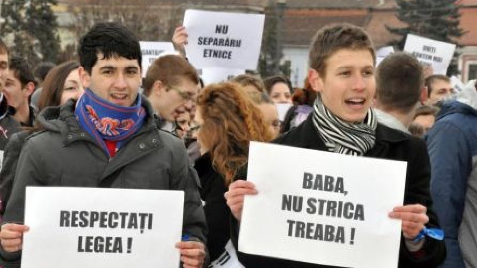 Protest al studenților la Târgu Mureş împotriva separării etnice
