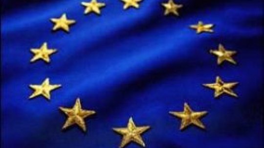 UE caută soluţii pentru mărirea capacitătii de împrumut a Mecanismului European de Stabilitate