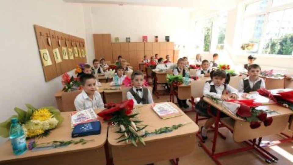 Ministerul Educaţiei, tras la răspundere pentru clasa pregătitoare