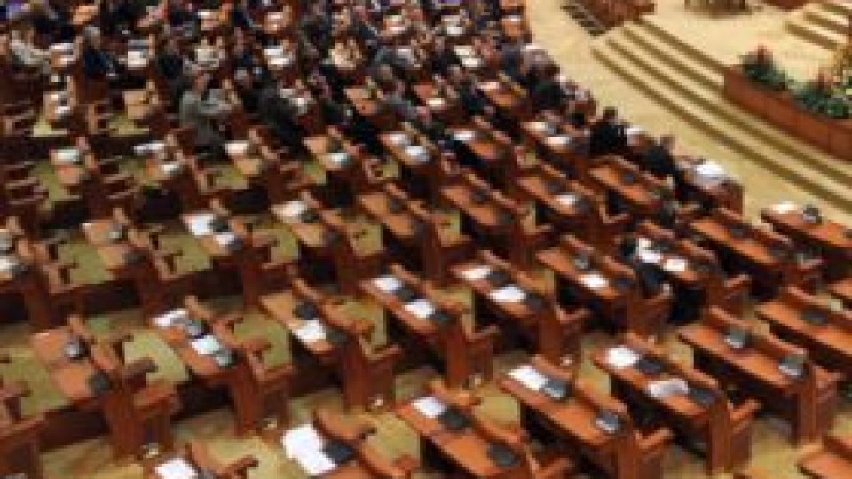 PSD cere tăierea indemnizaţiilor pentru parlamentarii puterii