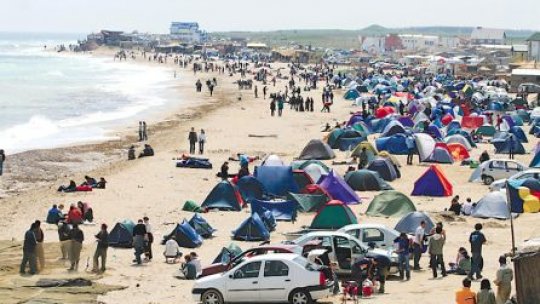Vacanţă prelungită pentru bugetari de 1 Mai: 30 Aprilie, zi liberă