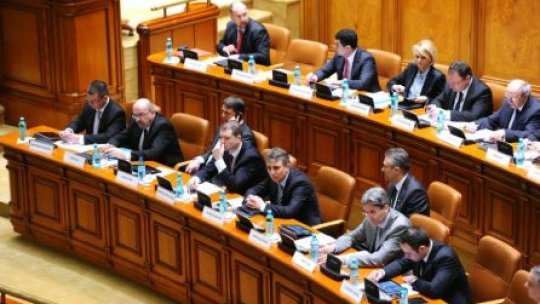 AUDIO Moţiunea a trecut. Guvernul e demis
