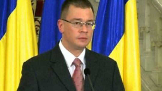 Premierul invită intelectualii în viaţa politică şi administrativă