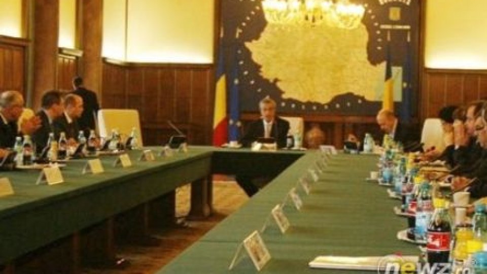 Patru foşti miniştri ai Cabinetului Tăriceanu, audiaţi în dosarul privatizărilor strategice