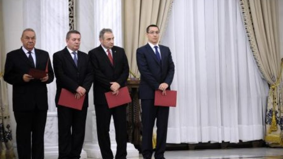 Noii miniştri şi-au preluat mandatele. Ce priorităţi are cabinetul Ponta?