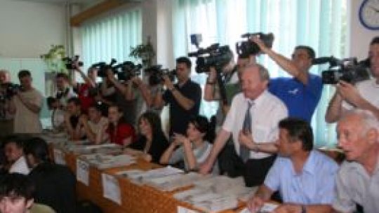 Camerele video în secţia de votare, respinse de senatorii jurişti