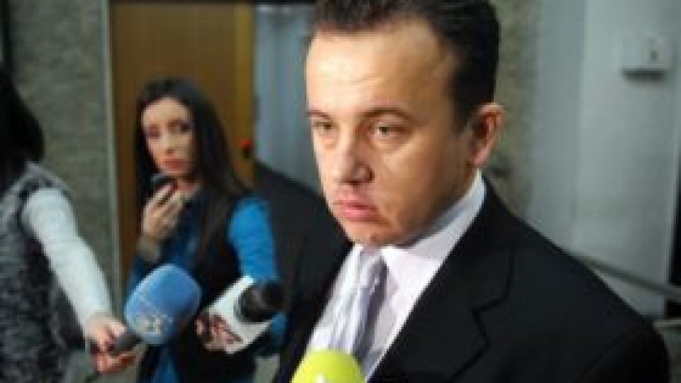 Liviu Pop: Am sesizat Inspecţia Muncii în legătură cu angajarea lui Funeriu la Preşedinţie