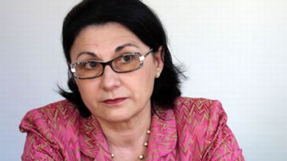 Preşedintele cere dovezi că Andronescu nu a plagiat