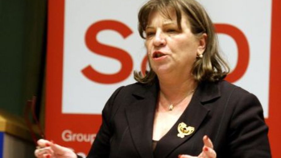 Norica Nicolai: Traian Băsescu trebuie să înceteze să dea indicaţii instituţiilor statului