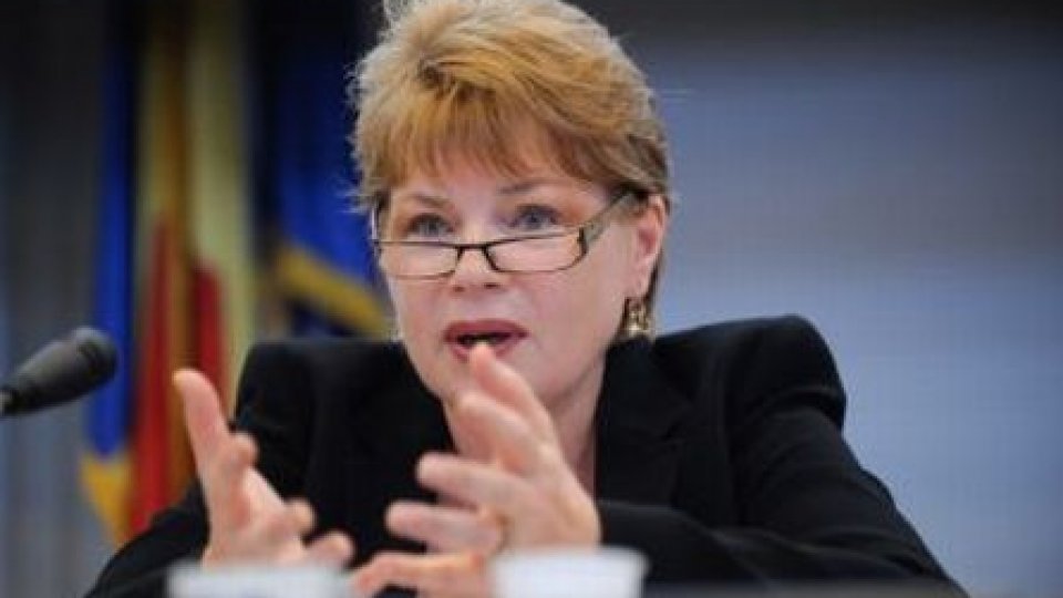 Mona Pivniceru vrea ca justiţia "să nu fie blocată de factorul politic"