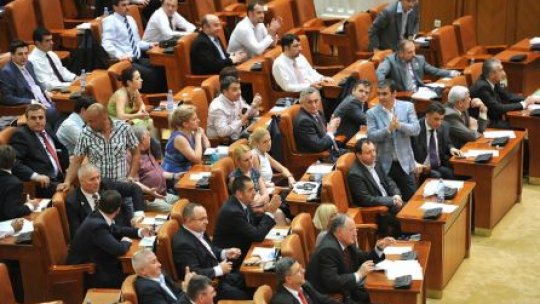 Cum văd Ponta şi Blaga super-imunitatea parlamentarilor? 