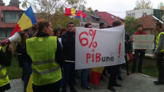 Studenţii au ieşit în stradă. Ei cer mai mulţi bani pentru educaţie