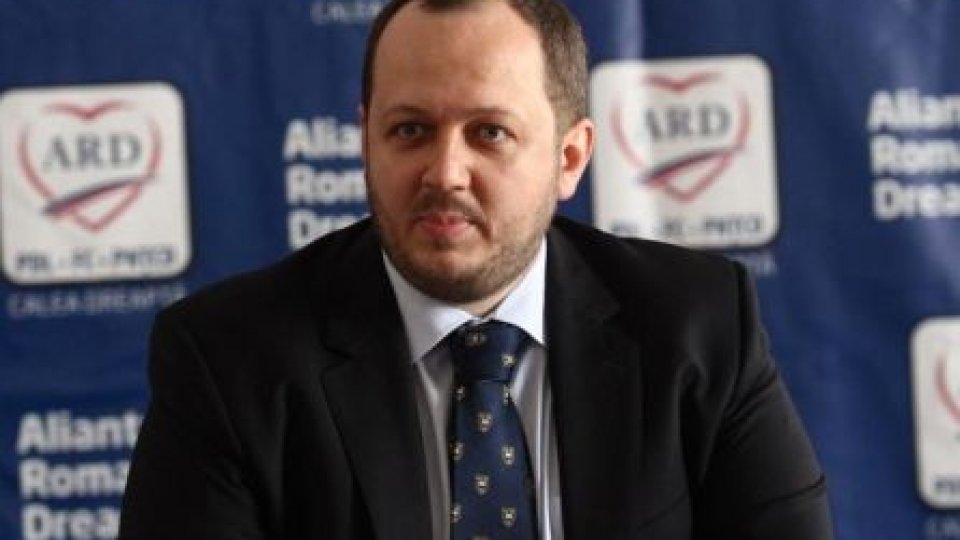 Partidul Mişcarea Populară, atac la PDL
