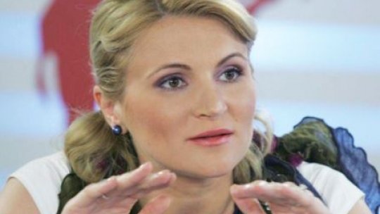 Andreea Paul: Guvernul are agăţate de picioare opt "ghiulele"