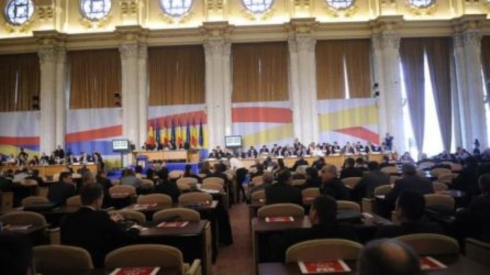 Conducerea Parlamentului decide calendarul dezbaterilor la buget