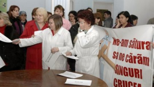 Medicii renunţă la greva generală