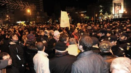 Proteste în Capitală anti-guvern şi anti-Roşia Montană