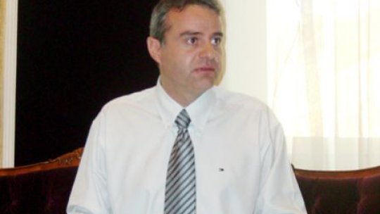 Forumul Civic al Românilor protestează faţă de schimbarea prefectului din Covasna