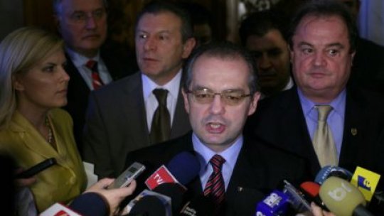 AUDIO Emil Boc o susţine pe Elena Udrea la şefia PDL