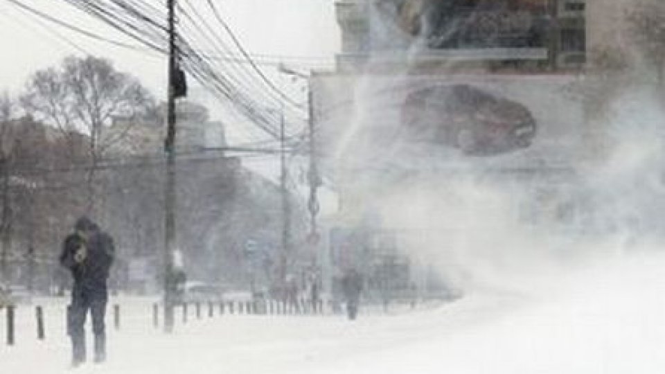 Cod galben şi portocaliu de viscol şi ninsori pentru sudul ţării