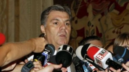 Zgonea: Arborarea steagurilor trebuie făcută cu respectarea legii