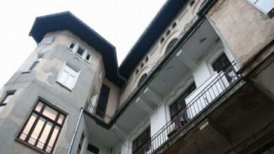 Legea privind restituirea proprietăţilor, discutată în guvern