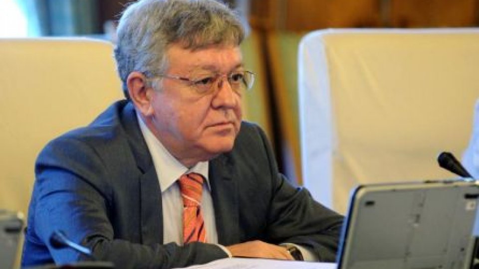 Fostul ministru Corneliu Dobriţoiu, urmărit penal