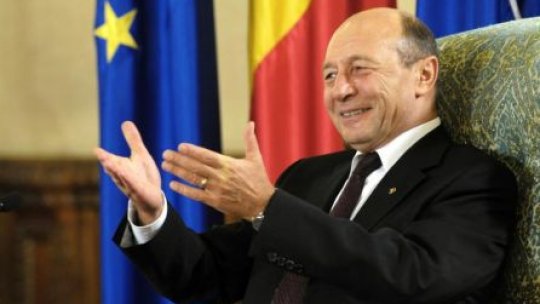Traian Băsescu salută  semnarea Acordului dintre Republica Serbia şi Kosovo