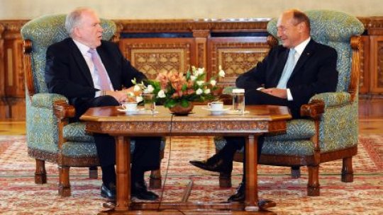 Băsescu, către directorul CIA: Principala ţintă politică a României, consolidarea relaţiilor cu SUA