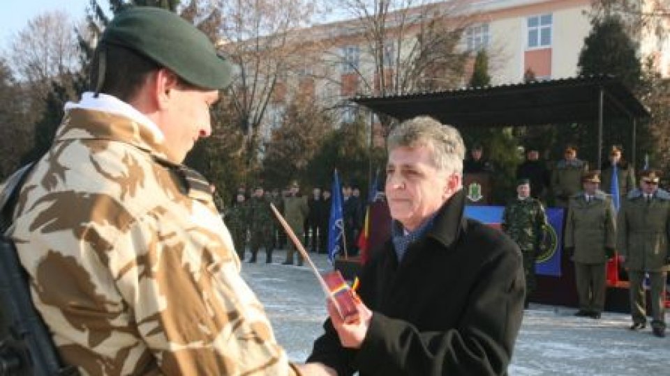 Salariile cadrelor militare "nu vor fi afectate de noua Lege a salarizării"