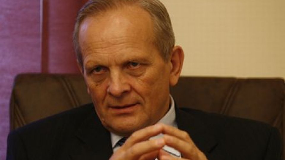 Theodor Stolojan solicită dezbatere naţională pe tema agriculturii