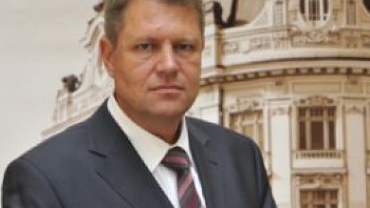 Iohannis consideră că privatizarea CFR Marfă trebuie rezolvată de Băsescu şi Ponta