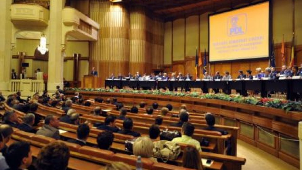 PDL şi-a lansat guvernul-alternativă. Cine sunt "miniştrii din umbră"?