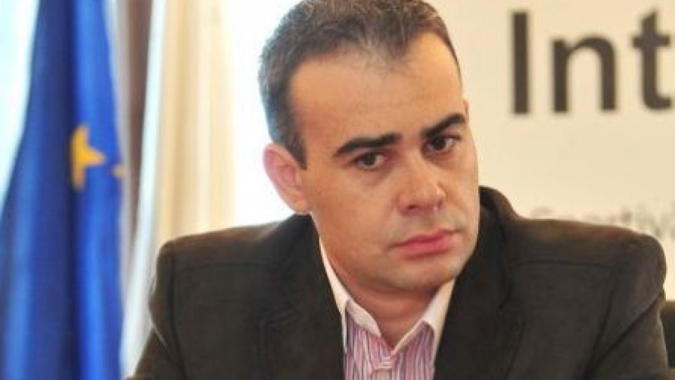 Comisia pentru Roşia Montană cere informaţii de la SRI şi SIE