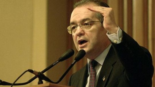 Emil Boc susţine că proiectul Roşia Montană e de competenţa Guvernului. Ponta îl contrazice