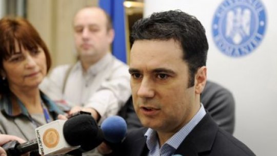 Şcolile rămân închise şi vineri în Bucureşti şi alte 14 judeţe