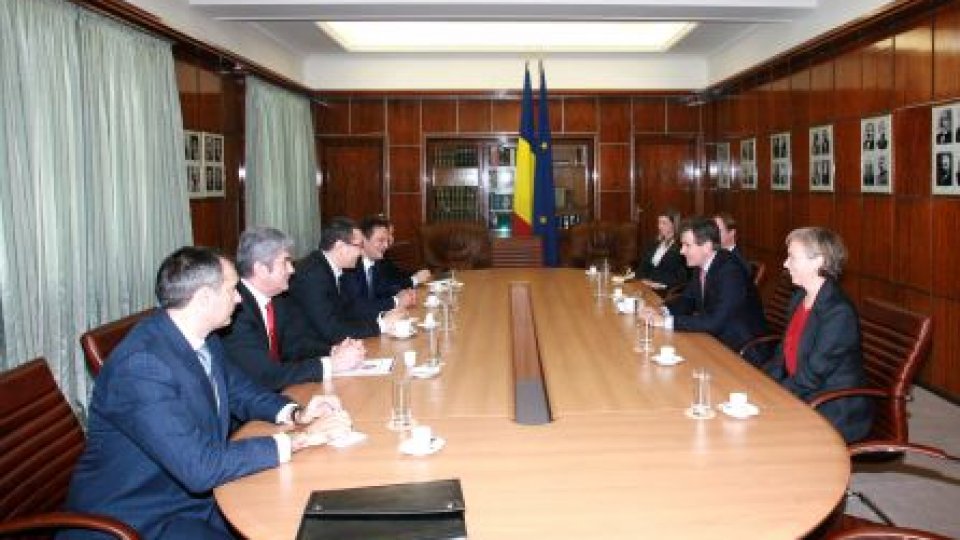 Instituţiile de securitate româneşti şi britanice au o "excelentă cooperare"