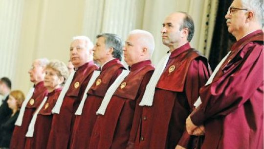 Curtea Constituţională validează alegerea lui Iohannis în funcţia de preşedinte