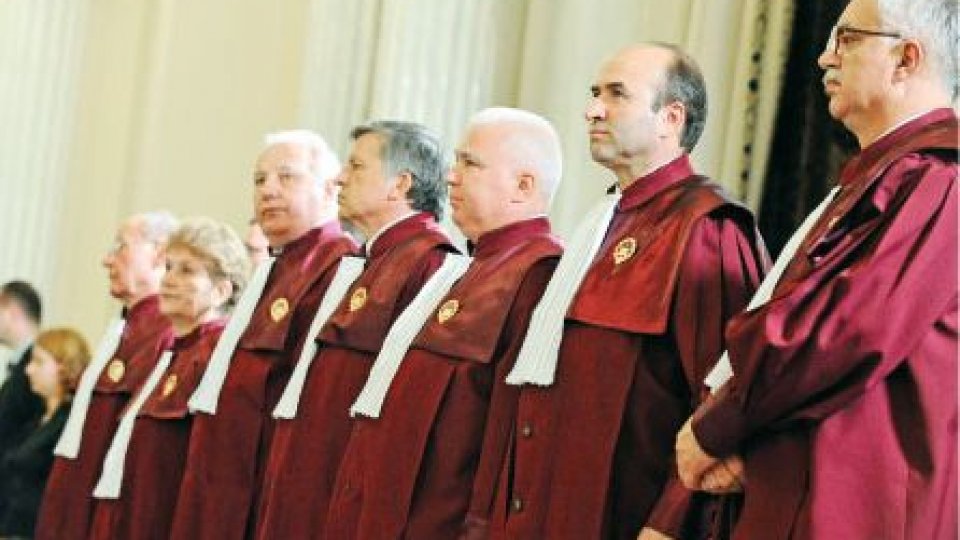 Curtea Constituţională validează alegerea lui Iohannis în funcţia de preşedinte