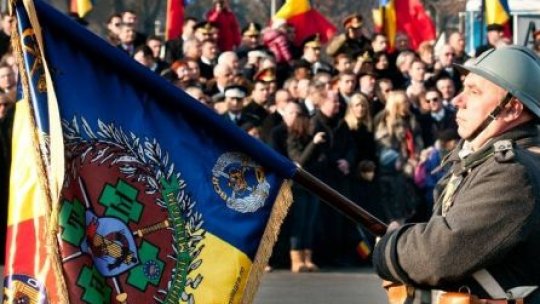 Peste 800 de militari au defilat la parada de la Alba Iulia