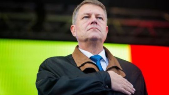 Președintele Iohannis: Crăciunul este o sărbătoare a familiei şi a copiilor