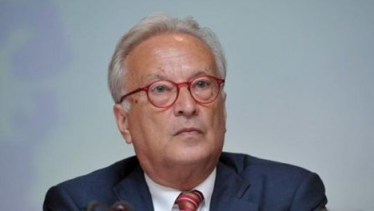 Hannes Swoboda: Preşedintele Băsescu ar trebui să contribuie la stabilitatea politică 